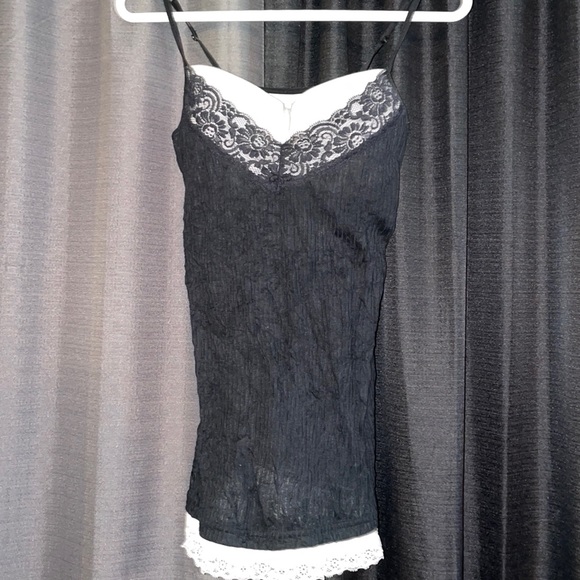 Black tank top - Picture 1 of 2